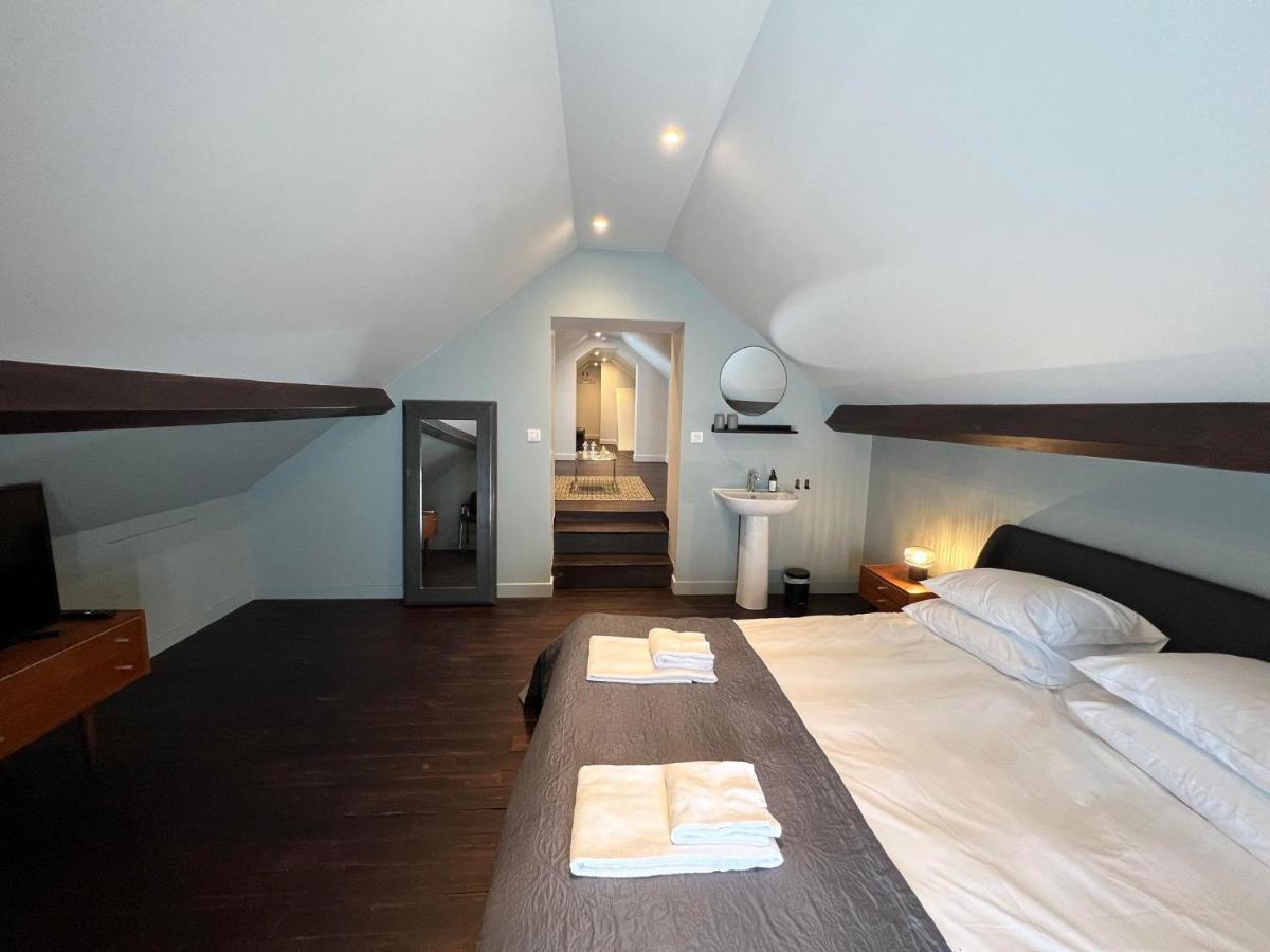 Le Petit Chateau Baye  外观 照片