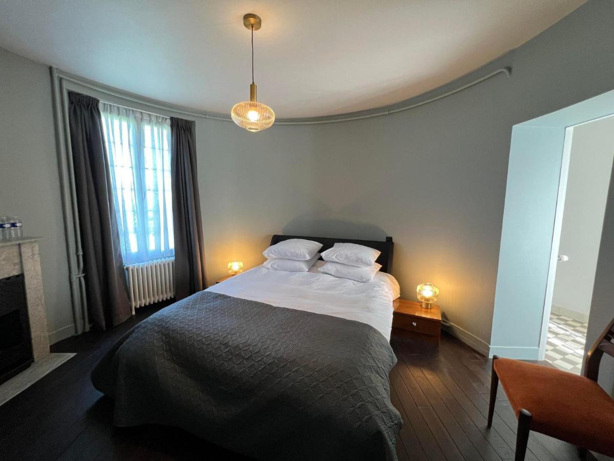 Le Petit Chateau Baye  外观 照片