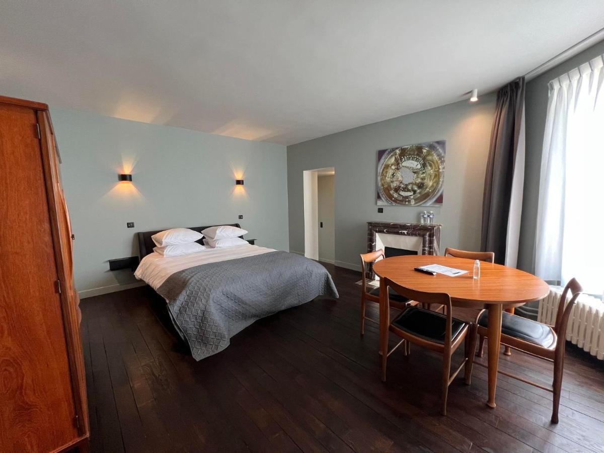 Le Petit Chateau Baye  外观 照片